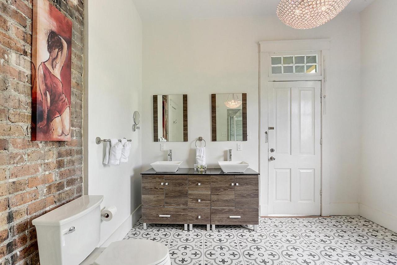 Modern Victorian House With Relaxing Courtyard - Near Fq Holiday home New Orleans