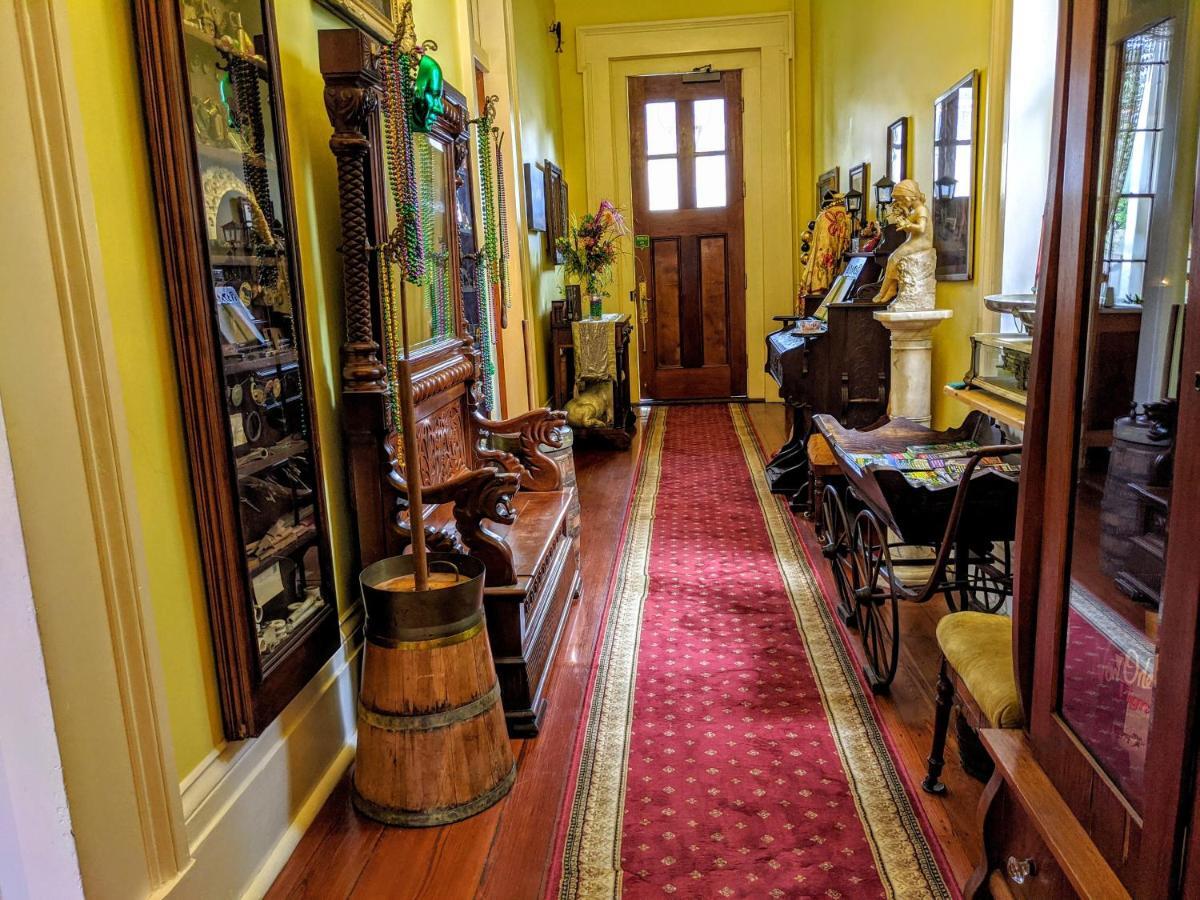 Bed & Breakfast Parisian Courtyard