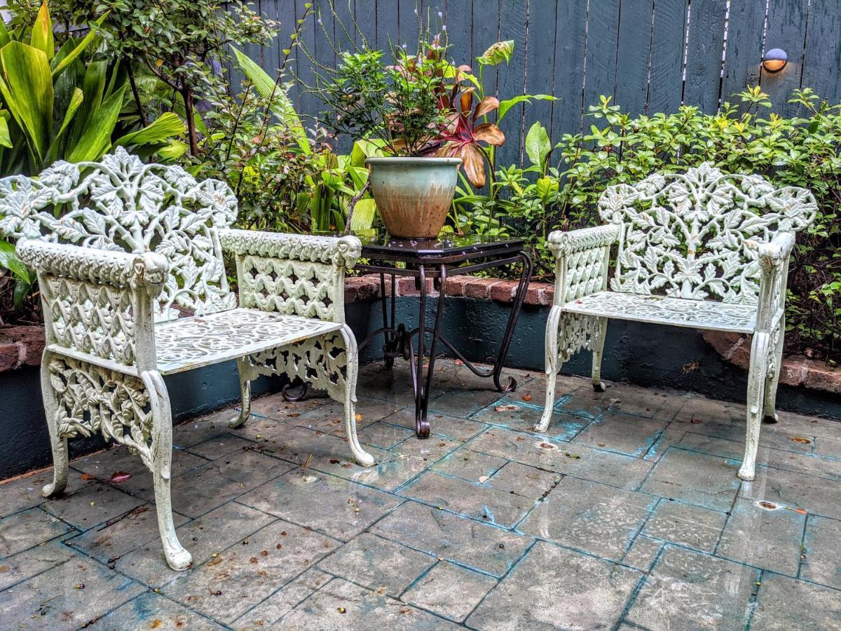 Parisian Courtyard Bed & Breakfast