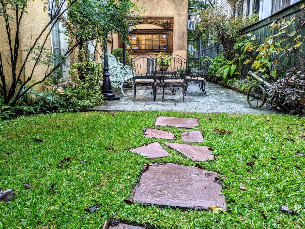 Parisian Courtyard Bed & Breakfast New Orleans