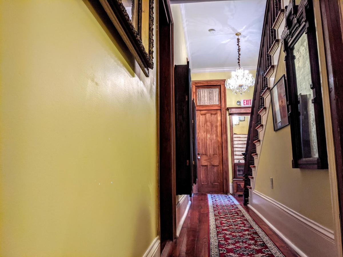 Parisian Courtyard Bed & Breakfast New Orleans