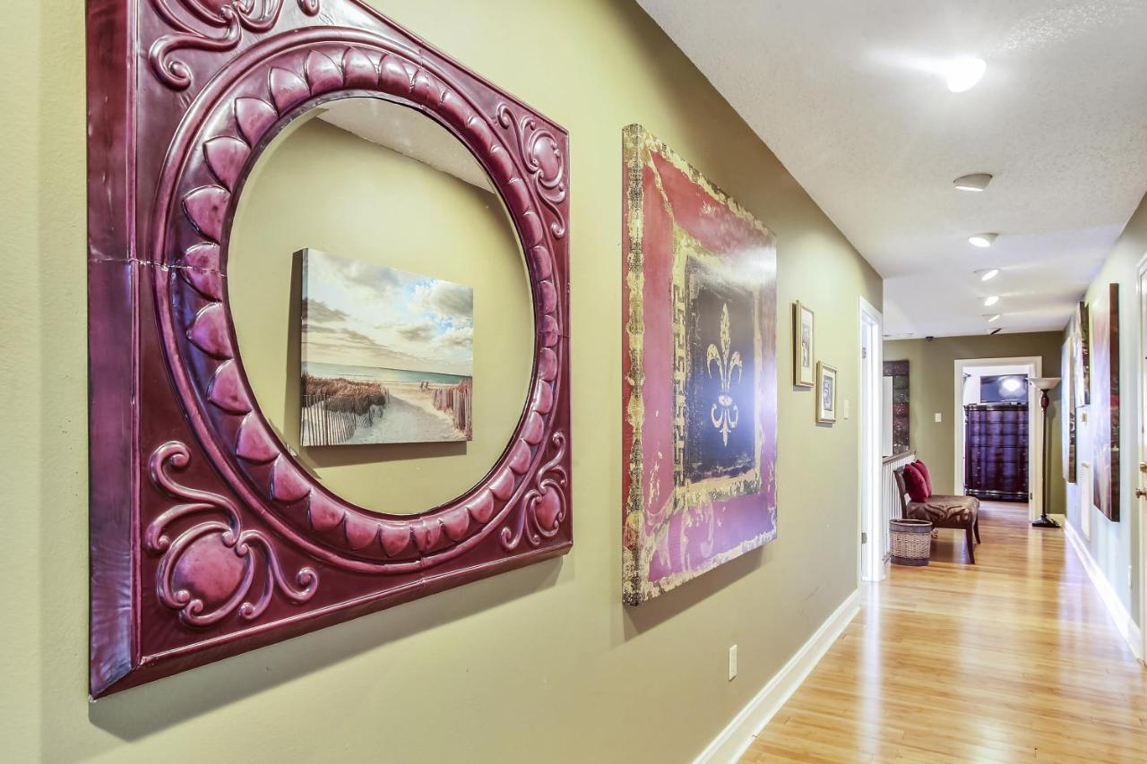 Lovely Only 15mins From Downtown Nola *