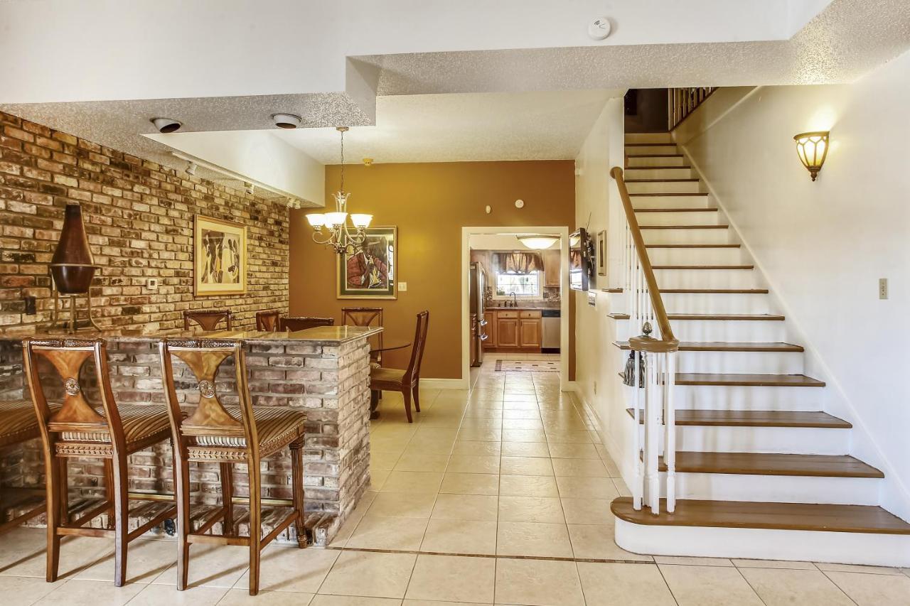 Lovely Only 15mins From Downtown Nola * New Orleans