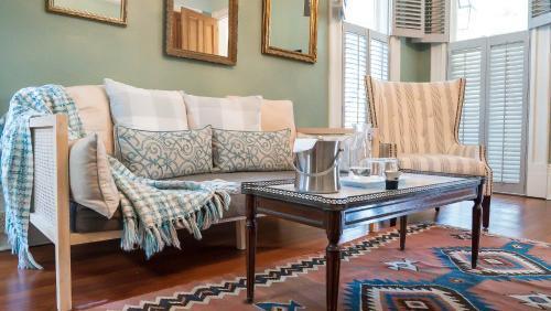 Hotel Sully Mansion 3*